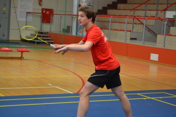 Udane występy młodych badmintonistów