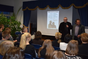 Biblioteka książka o Wajdzie