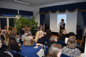 Biblioteka książka o Wajdzie