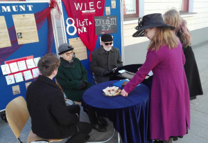 Suwałki III LO wiec Zygmuntowi Kadłubowskiemu