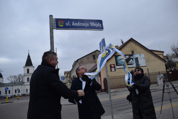 Suwałki odsłonięcie ulicy Andrzeja Wajdy