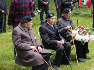 Suwałki Grupa Bielickiego obchody w lesie szwajcarskim