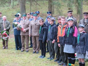 Suwałki Grupa Bielickiego obchody w lesie szwajcarskim