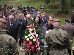 Suwałki Grupa Bielickiego obchody w lesie szwajcarskim