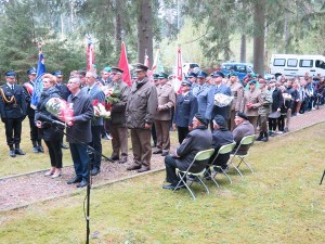 Suwałki Grupa Bielickiego obchody w lesie szwajcarskim