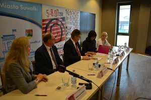 Suwałki SOK konferencja bluesowa podpisanie umowy