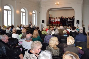 Suwałki seniorzy koncert 100 lat niepodległości