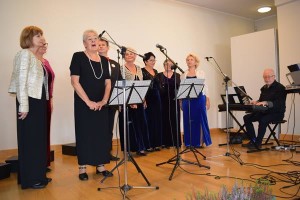 Suwałki seniorzy koncert 100 lat niepodległości