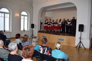 Suwałki seniorzy koncert 100 lat niepodległości