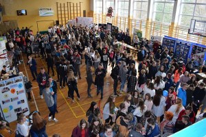 Targi edukacyjno-zawodowe - szukanie korzyści z nauki w zawodzie