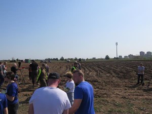 Suwałki Os. Franciszkańska sadzenie drzew