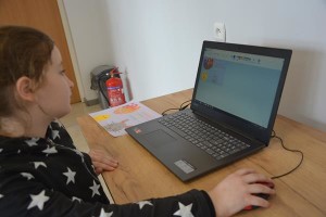 Suwałki SP 11 konkurs kartka wielkanocna