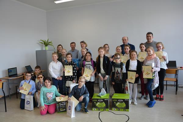 Suwałki SP 11 konkurs kartka wielkanocna