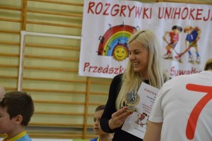 Suwałki rozgrywki unihokeja przedszkolaków
