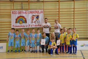 Suwałki rozgrywki unihokeja przedszkolaków