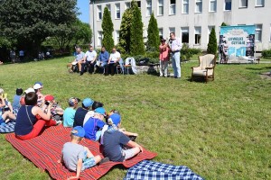 Suwałki Biblioteka Publiczna czytanie dzieciom