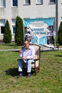 Suwałki Biblioteka Publiczna czytanie dzieciom