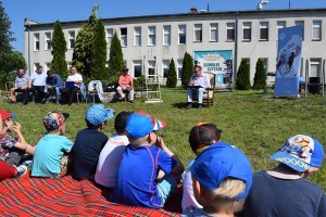 Suwałki Biblioteka Publiczna czytanie dzieciom