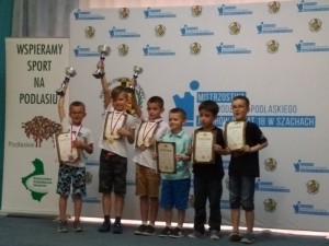 Suwalscy szachiści z medalami