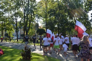 Suwałki 100-lecie wyzwolenia sadzenie dębów wolności