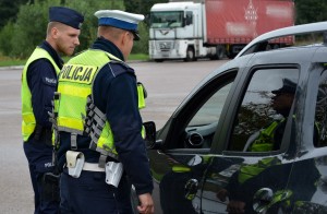Bez pasów bezpieczeństwa