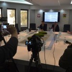 Suwałki Urząd Miejski konferencja nowe autobusy i rowery