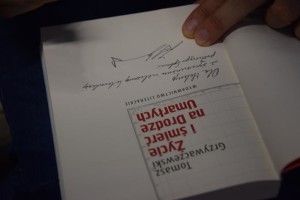 Suwałki Biblioteka Publiczna spotkanie z Tomaszem Grzywaczewskim
