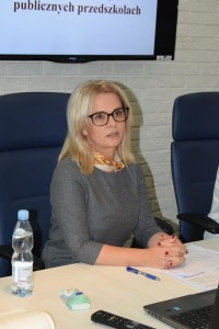 Suwałki Urząd Miasta konferencja opieka nad dziećmi