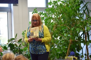 Suwałki Agnieszka Frączek spotkanie w Bibliotece Publicznej w Suwałkach