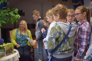 Suwałki Agnieszka Frączek spotkanie w Bibliotece Publicznej w Suwałkach