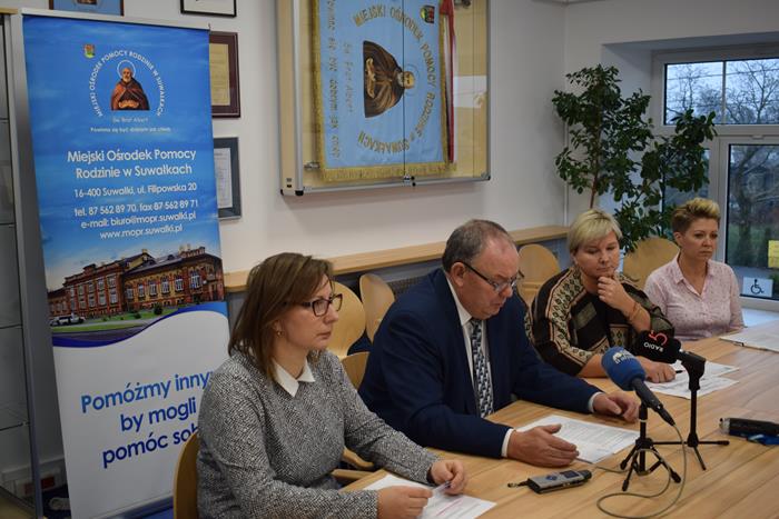 Suwałki MOPR konferencja