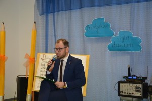 Suwałki Przedszkole nr 1 czyta dzieciom