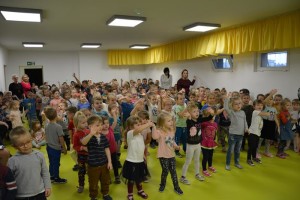 Suwałki Przedszkole nr 1 czyta dzieciom