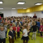 Suwałki Przedszkole nr 1 czyta dzieciom