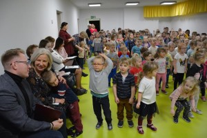 Suwałki Przedszkole nr 1 czyta dzieciom
