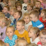 Suwałki Przedszkole nr 1 czyta dzieciom