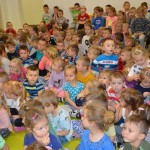 Suwałki Przedszkole nr 1 czyta dzieciom