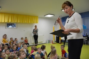 Suwałki Przedszkole nr 1 czyta dzieciom