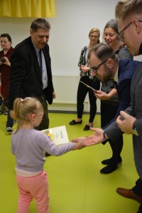 Suwałki Przedszkole nr 1 czyta dzieciom