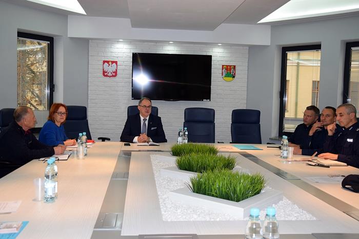Suwałki spotkanie w sprawie bezdomości