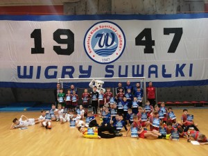 Akademia Piłkarska Wigier wygrywa