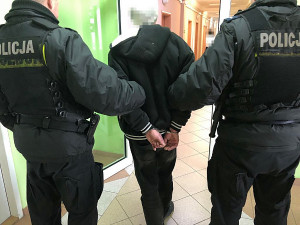 Sprawca kradzieży rozbójniczej w rękach policjantów