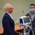 Szpital Suwałki przekazanie respiratora (1)
