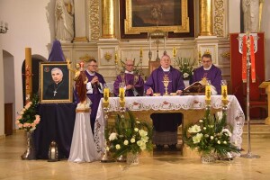 Msza żałobna za śp. abp W. Ziembę