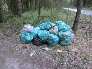 Wigierski Park Narodowy zbieranie śmieci Dzień Ziemi