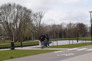 Suwałki sprzątanie bulwarów nad Czarną Hańczą