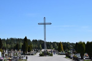 Szybko przybywa grobów na cmentarzu przy ul. M. Reja