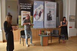 Suwałki Biblioteka Publiczna spotkanie z Mirosławem Wlekłym