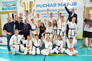 4 złote, 3 srebrne 5 brązowych medali zdobyli suwalscy karatecy