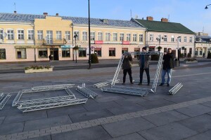 Suwałki Biblioteka Publiczna wystawa na Placu Marii Konopnickiej